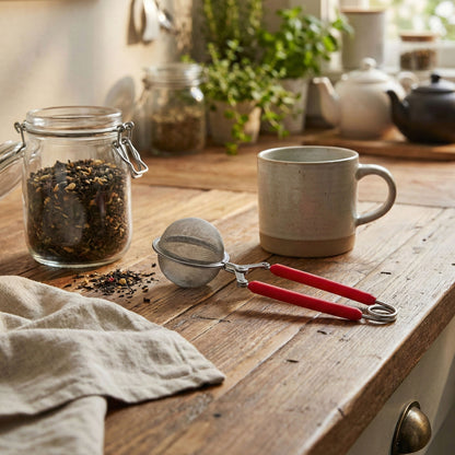 Snap Tea Ball Infuser With Silicone Handle